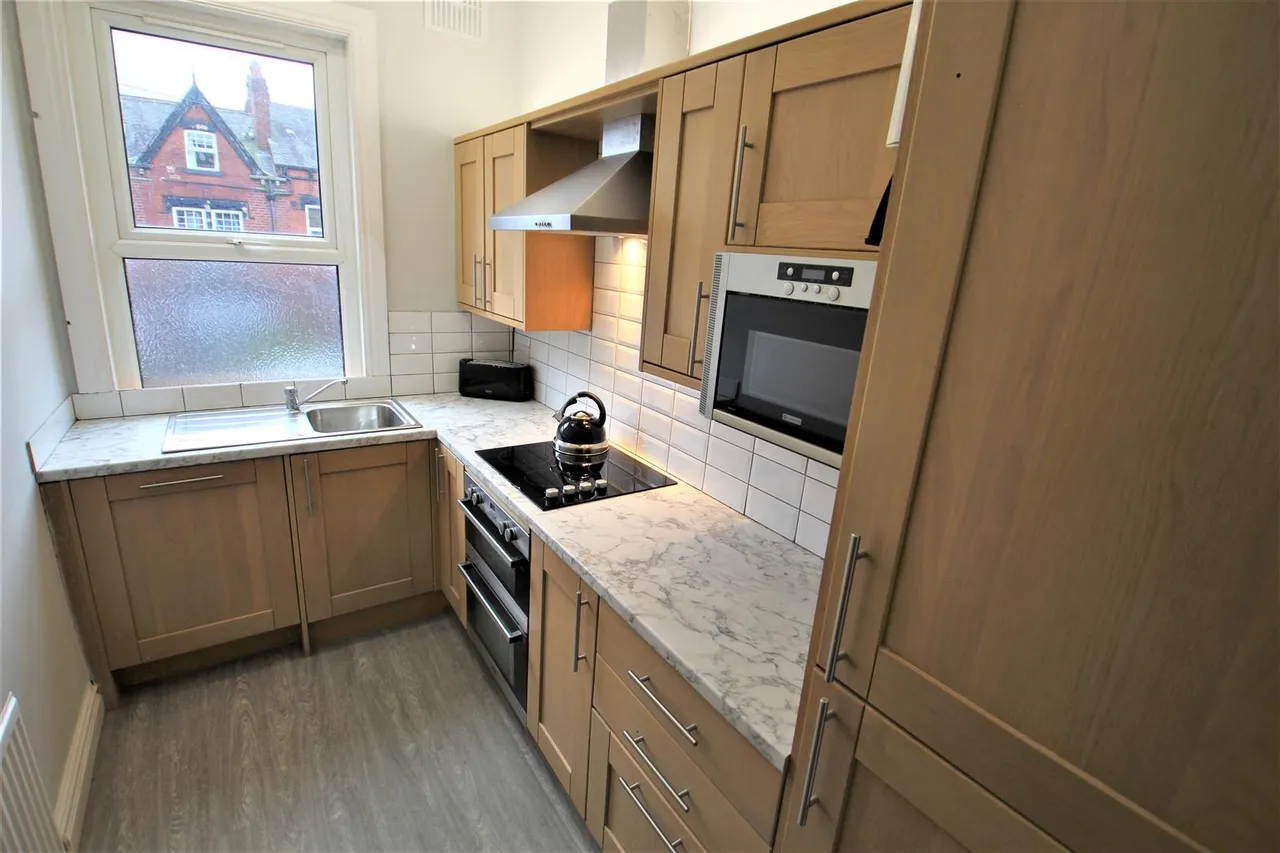 Estcourt Avenue, Headingley, LS6, photo 8