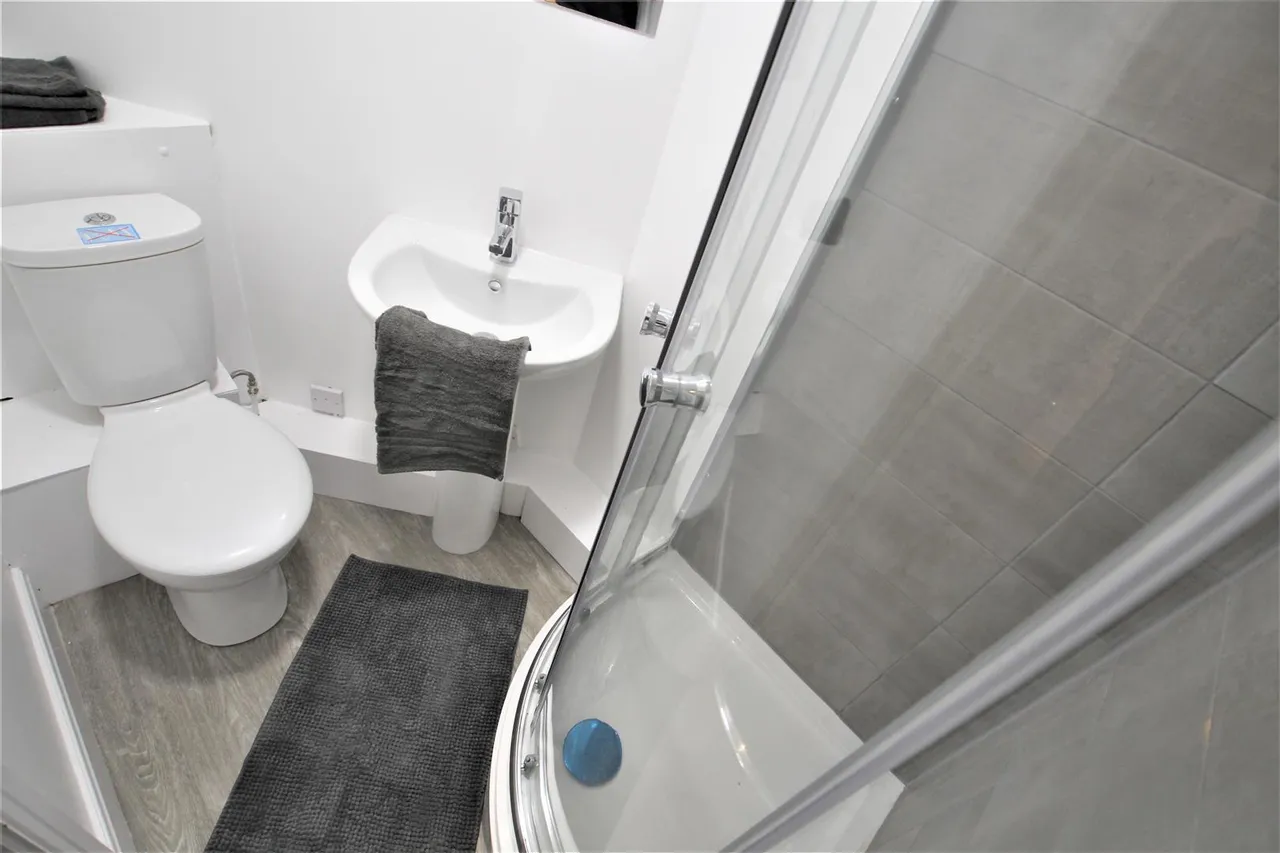 Estcourt Avenue, Headingley, LS6, photo 9