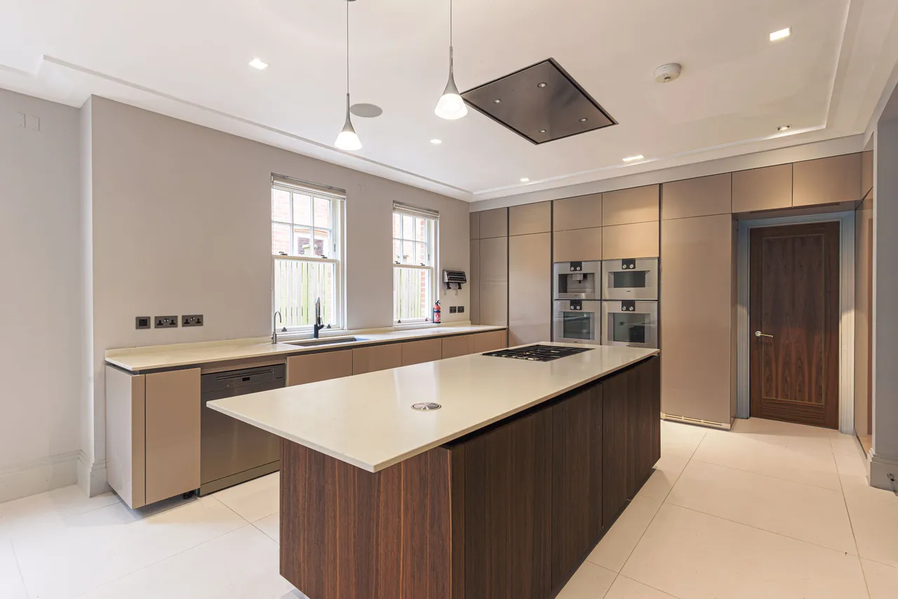 Wood Farm Close, Stanmore, HA7, photo 17
