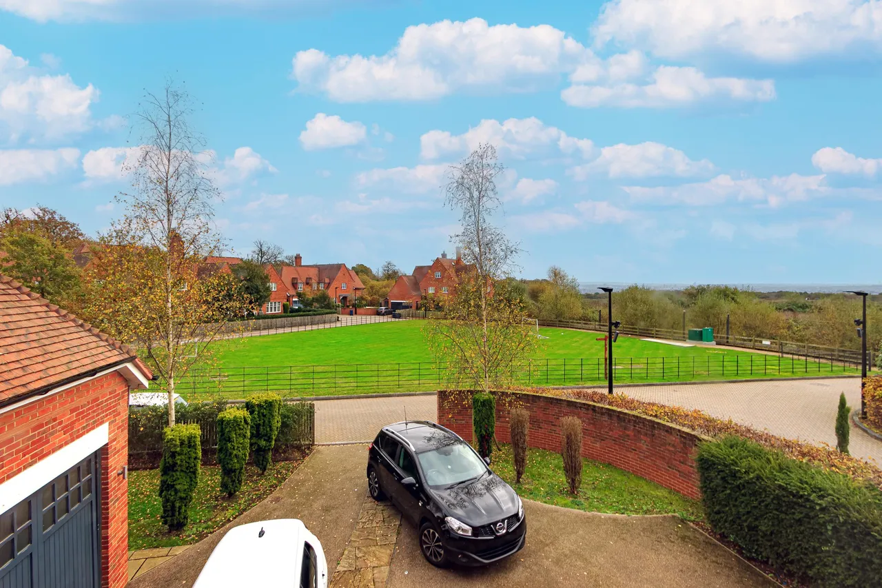 Wood Farm Close, Stanmore, HA7, photo 38