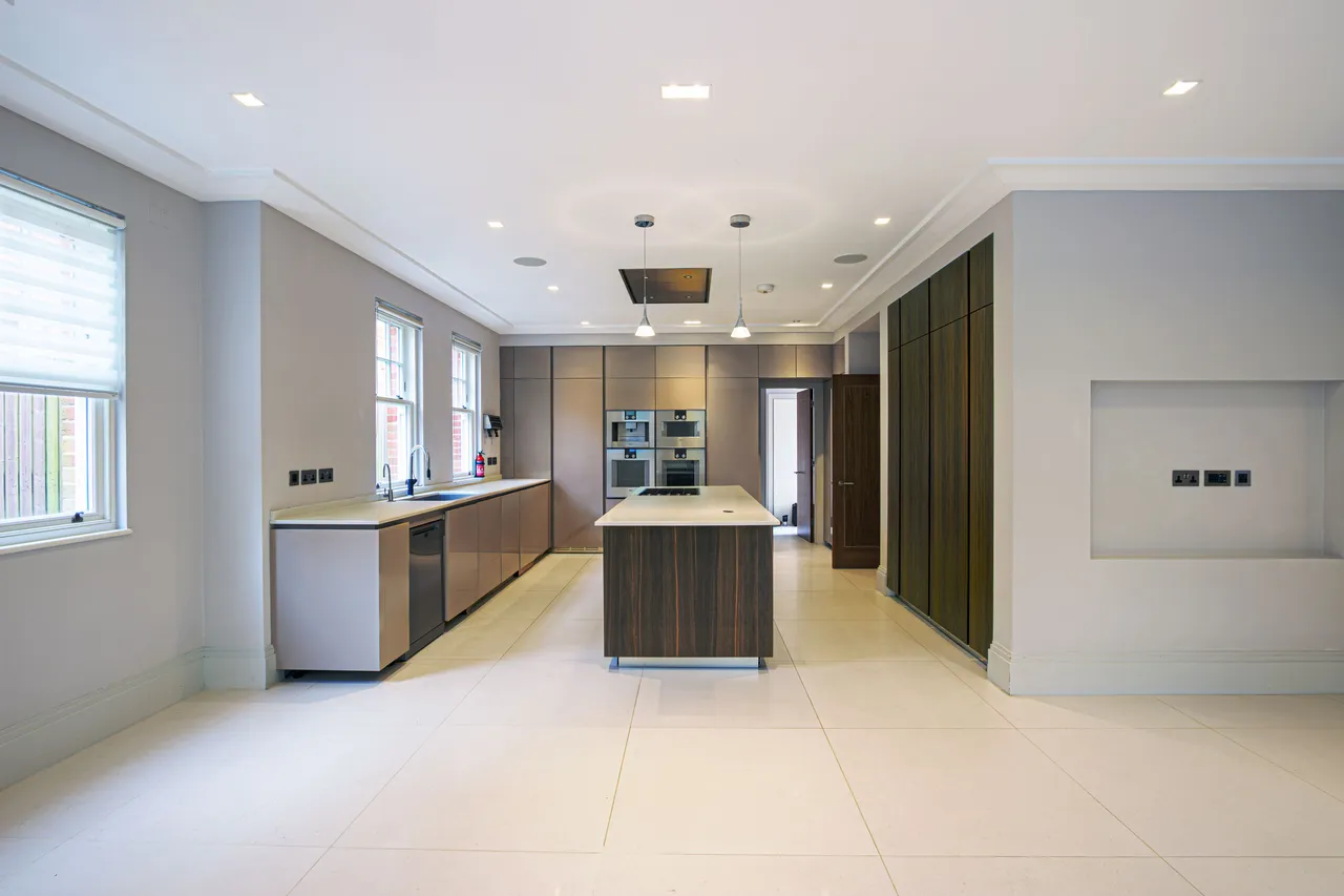 Wood Farm Close, Stanmore, HA7, photo 15