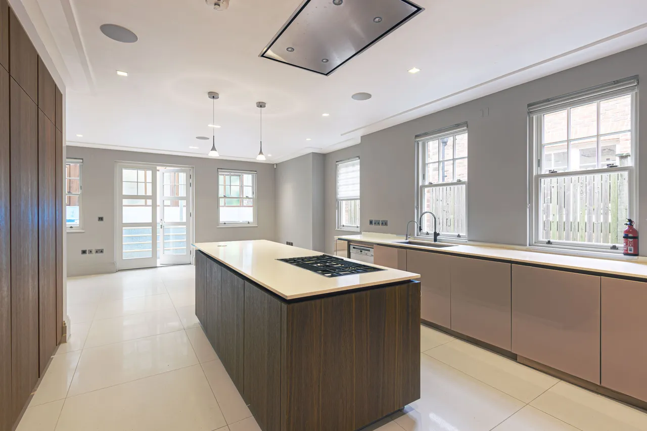 Wood Farm Close, Stanmore, HA7, photo 18