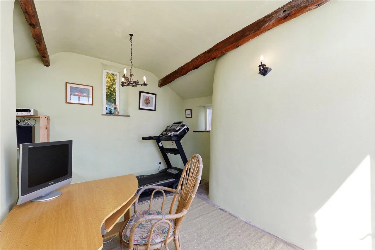 Fern Road, SK17, photo 36
