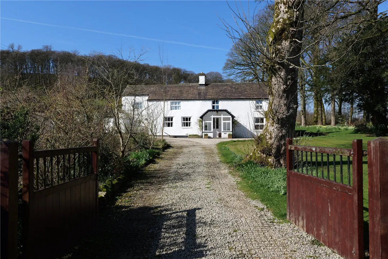 Fern Road, SK17, photo 21
