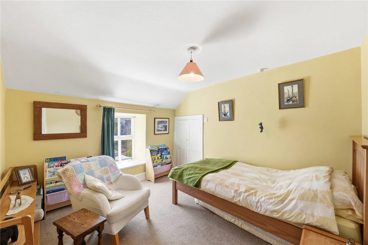 Fern Road, SK17, photo 29