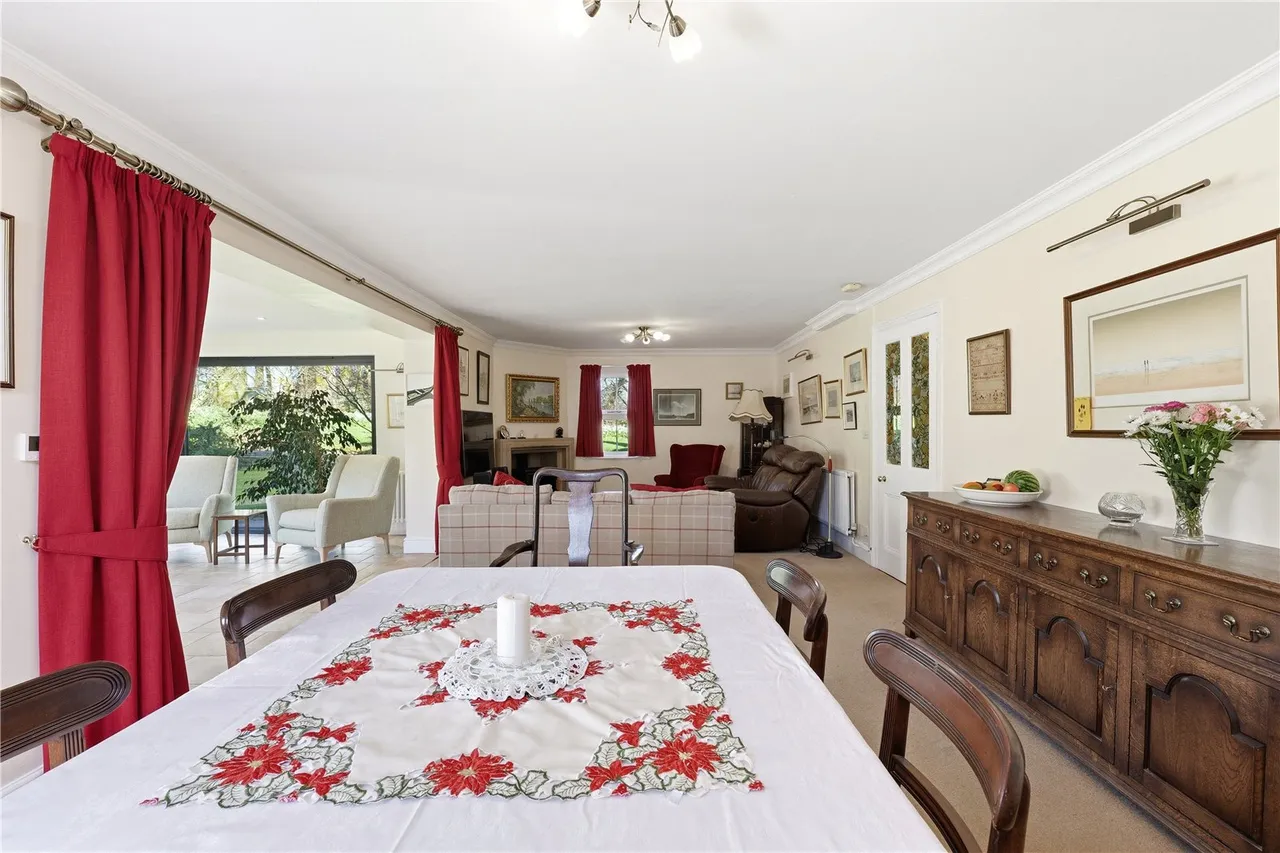 Fern Road, SK17, photo 10