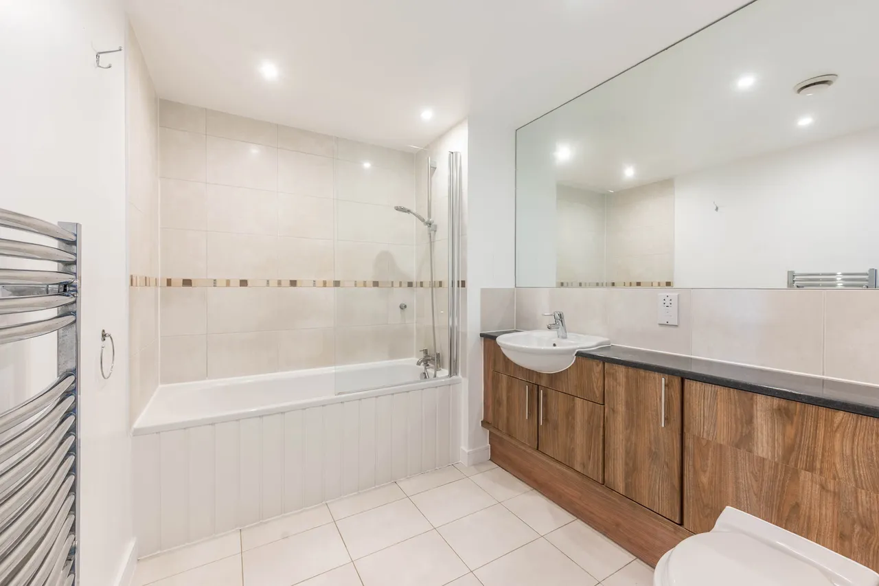 Flat 15, Brunel Court, 201 Green Lane, Edgware, photo 6