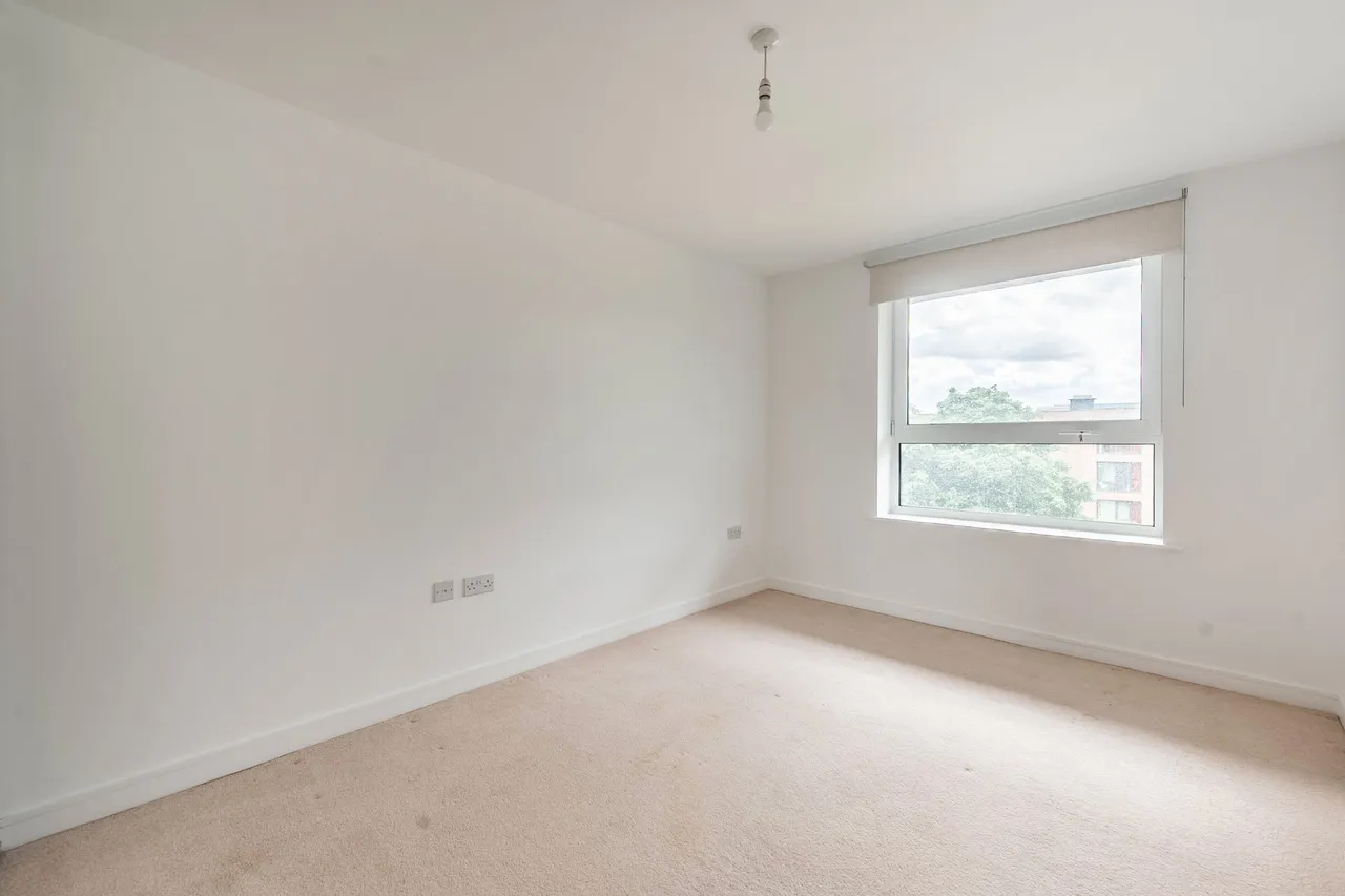 Flat 15, Brunel Court, 201 Green Lane, Edgware, photo 2