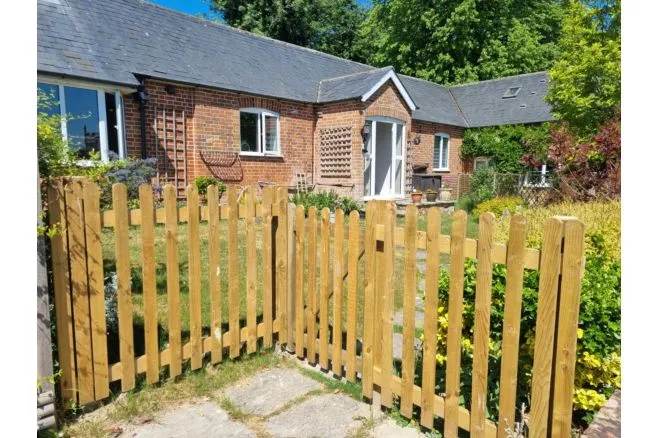 St. Nicholas Yard, Fyfield, SN8, photo 21