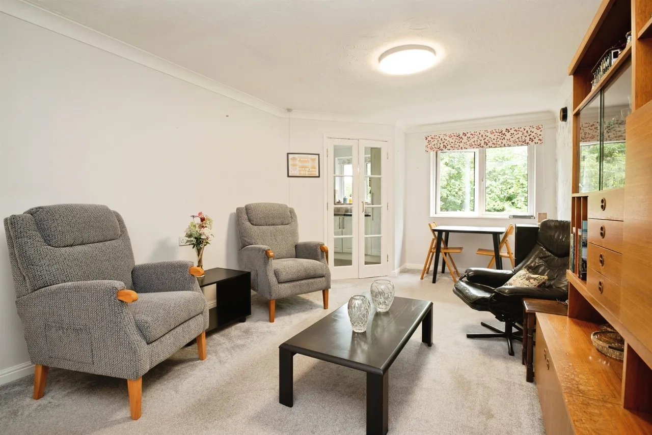 Velindre Road, Cardiff, CF14, photo 6