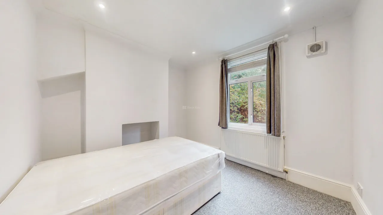 Pembroke Road, N10, photo 6