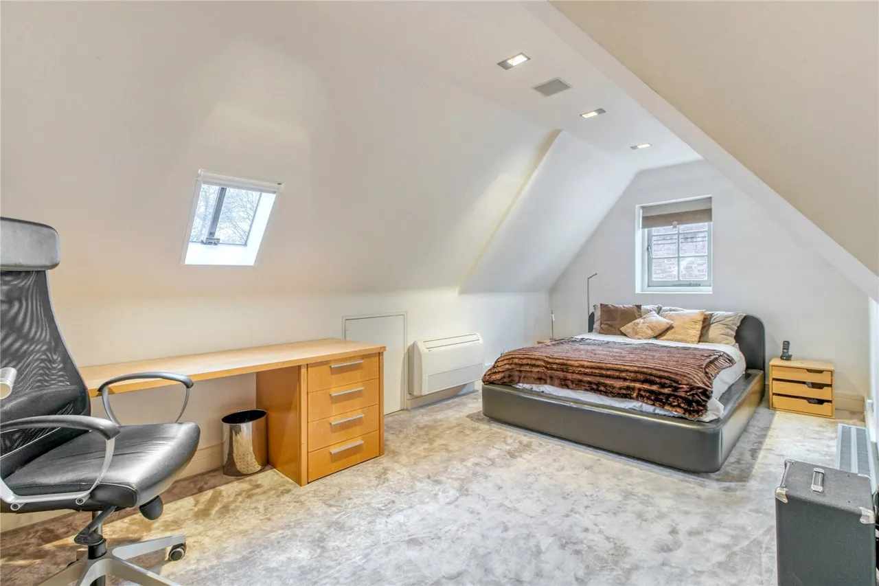 The Bishops Avenue, Hampstead Garden Suburb, N2, photo 21