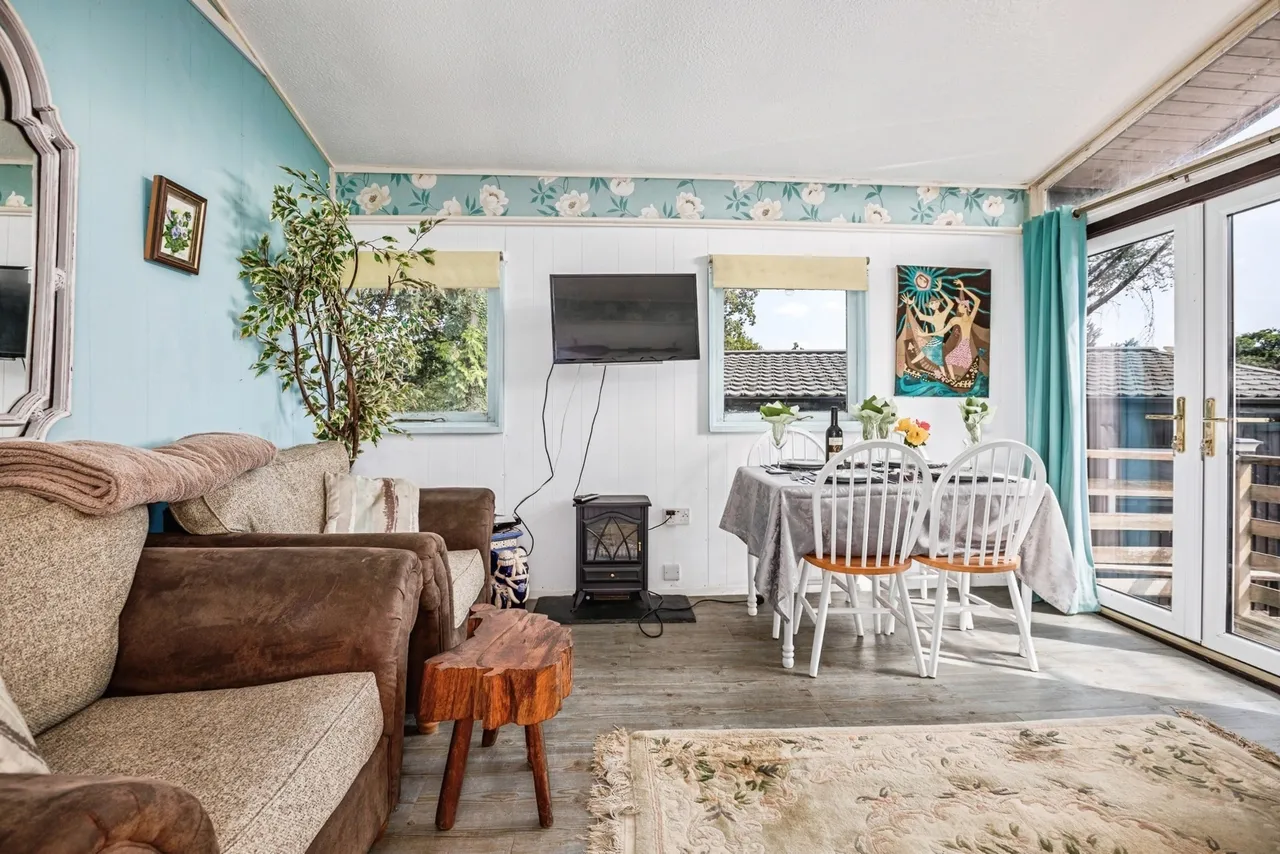 Penlan Holiday Village, Newcastle Emlyn, SA38, photo 4