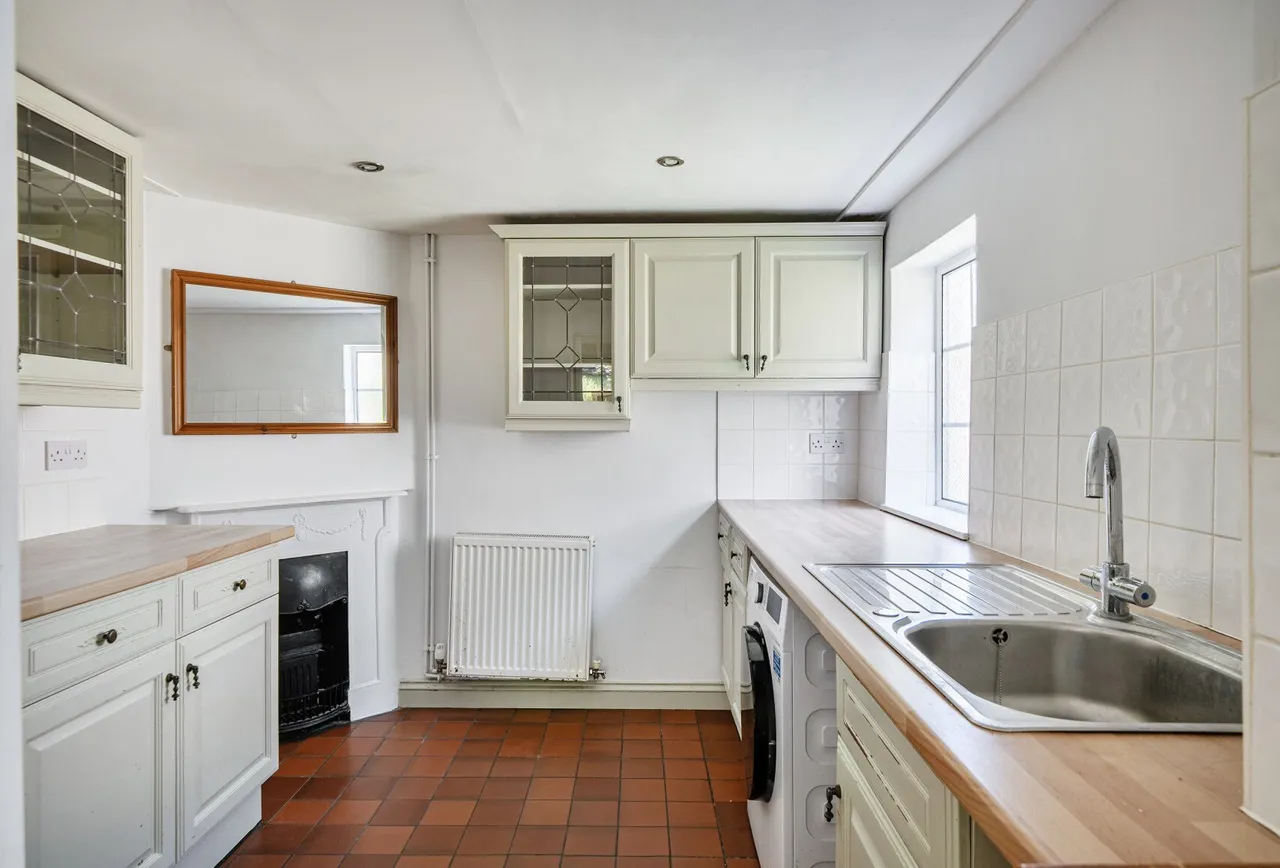 High Street, Somerset, Bathford, BA1 7TJ, photo 5