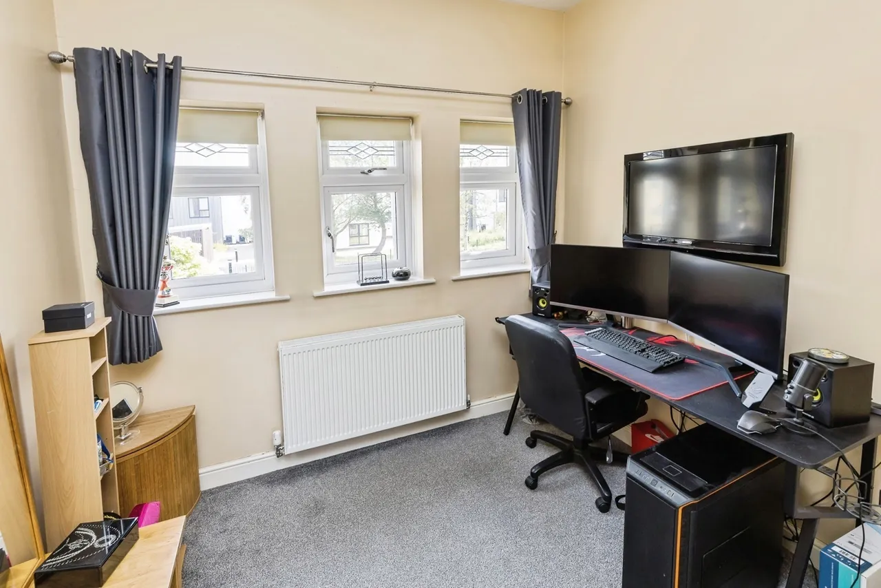 High Street, Coedpoeth, LL11, photo 19
