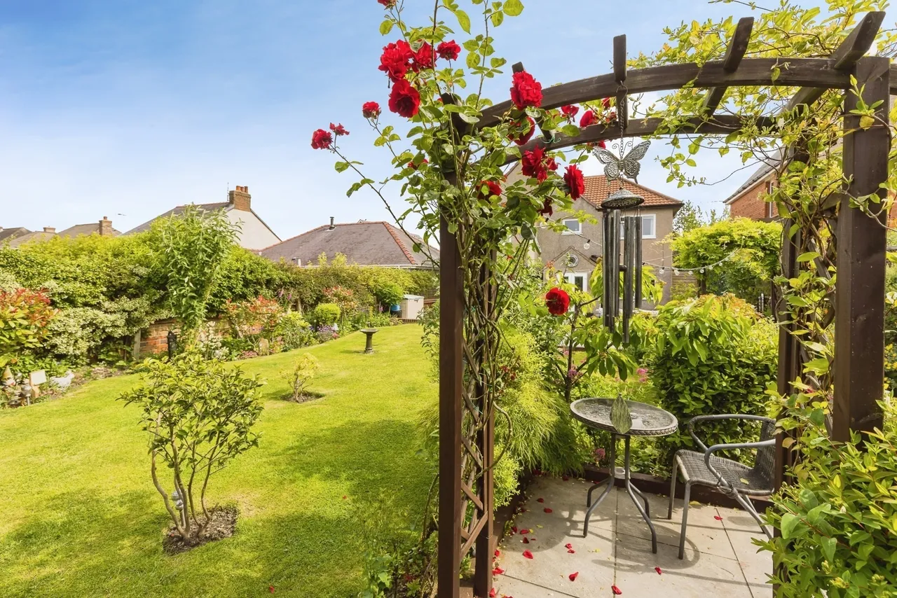 High Street, Coedpoeth, LL11, photo 24