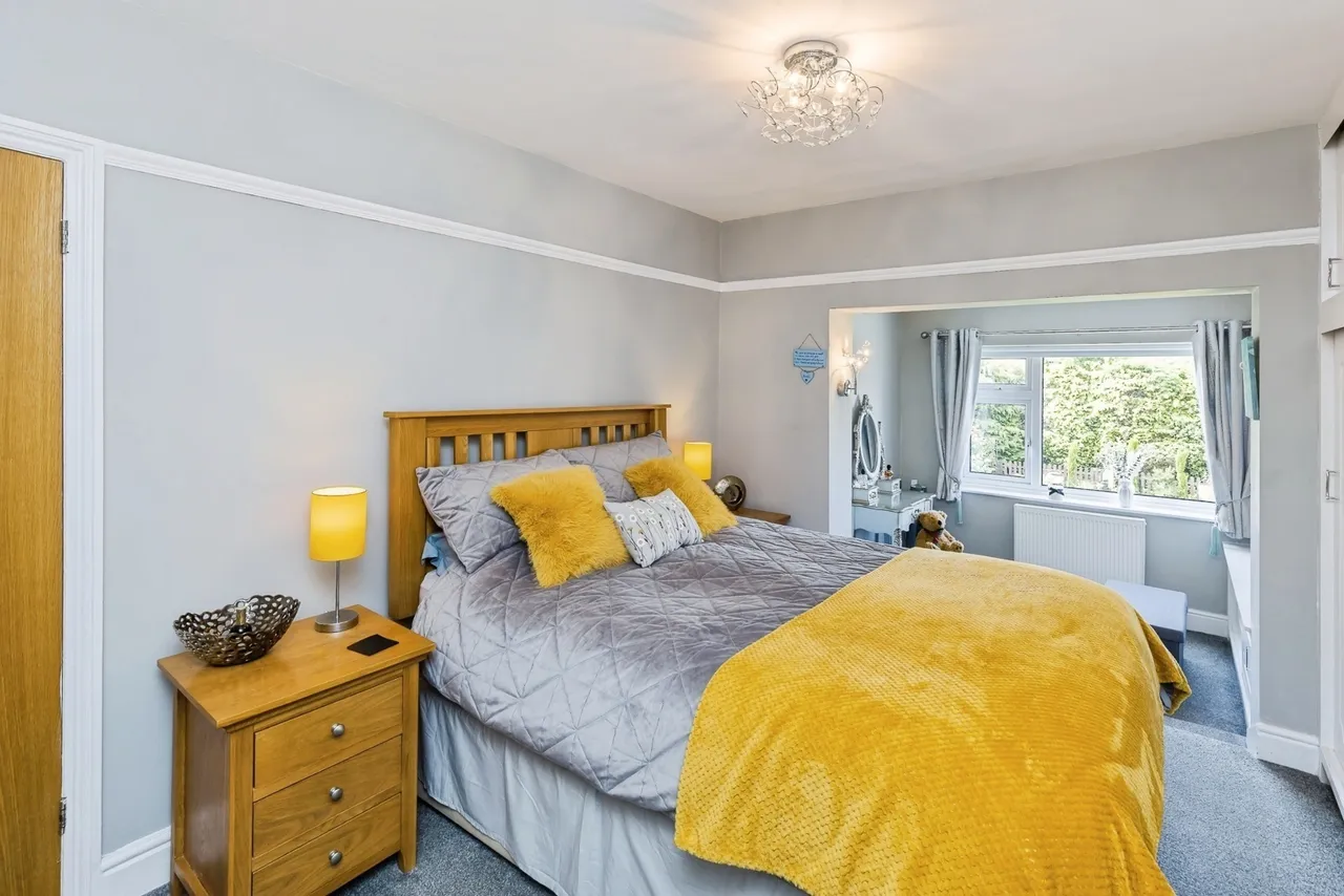 High Street, Coedpoeth, LL11, photo 13