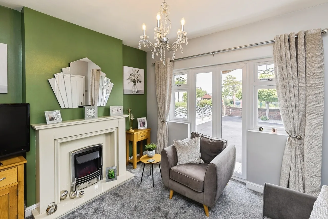 High Street, Coedpoeth, LL11, photo 9