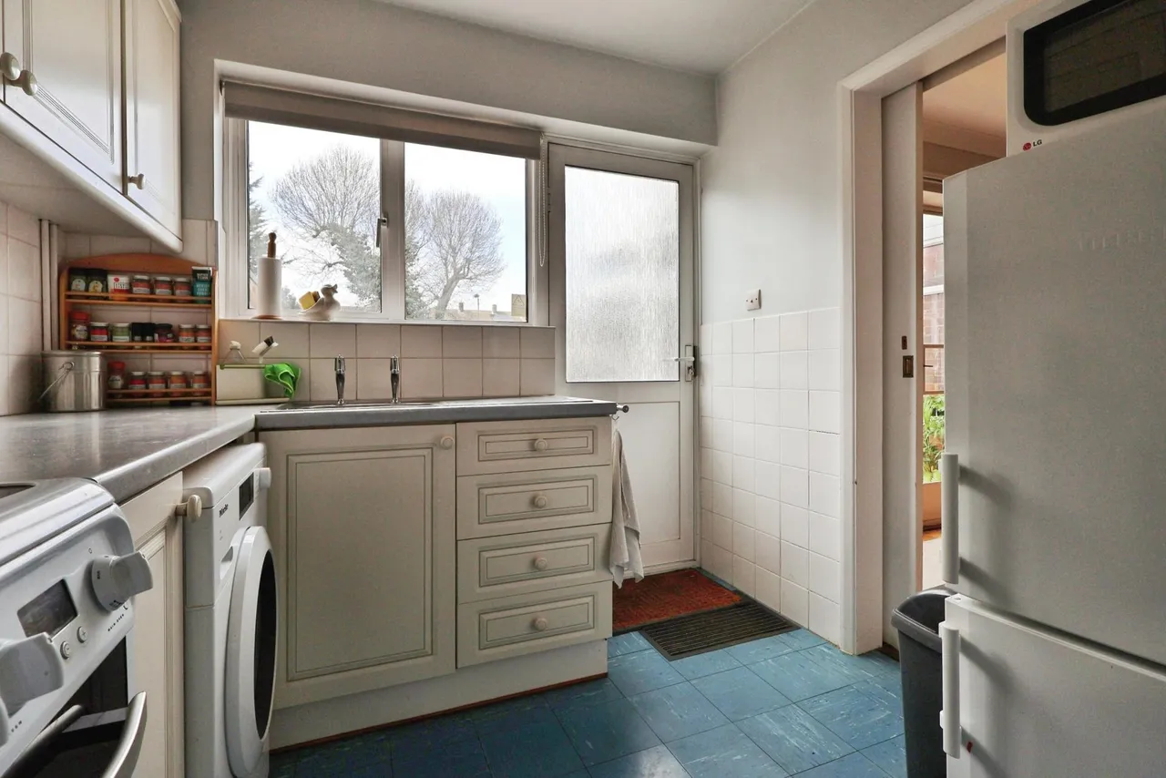Wellingham Avenue, Hitchin, photo 4