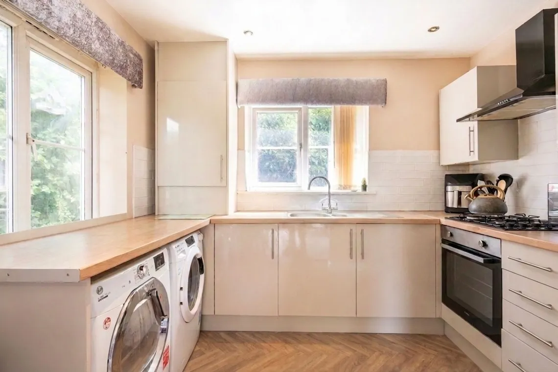 Newick Park, Liverpool, L32, photo 2