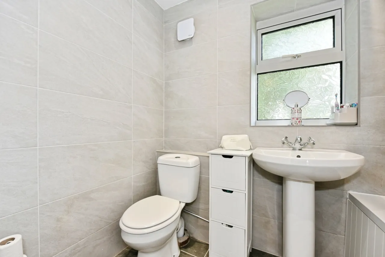 Stoneley Crescent, Sheffield, South Yorkshire, S12, photo 8