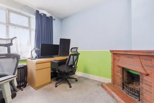 Spring Gardens, Romford, RM7 9LR, photo 9
