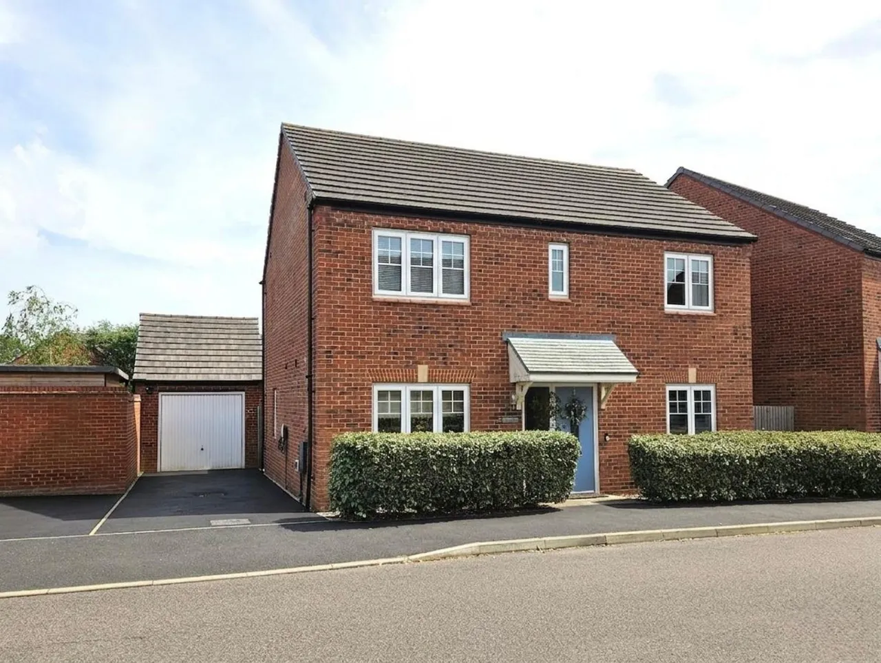4 bed house for sale, Mill Hill Wood Way, Ibstock, LE67