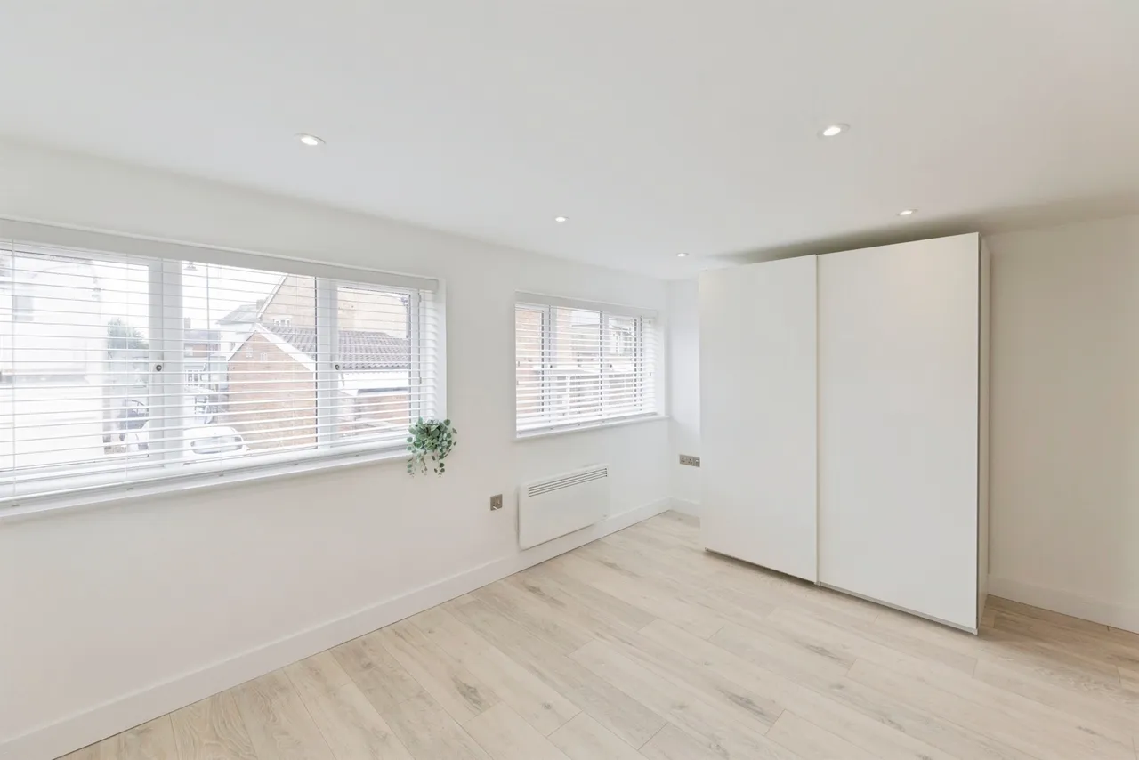 High Street, Woburn Sands, MK17, photo 10