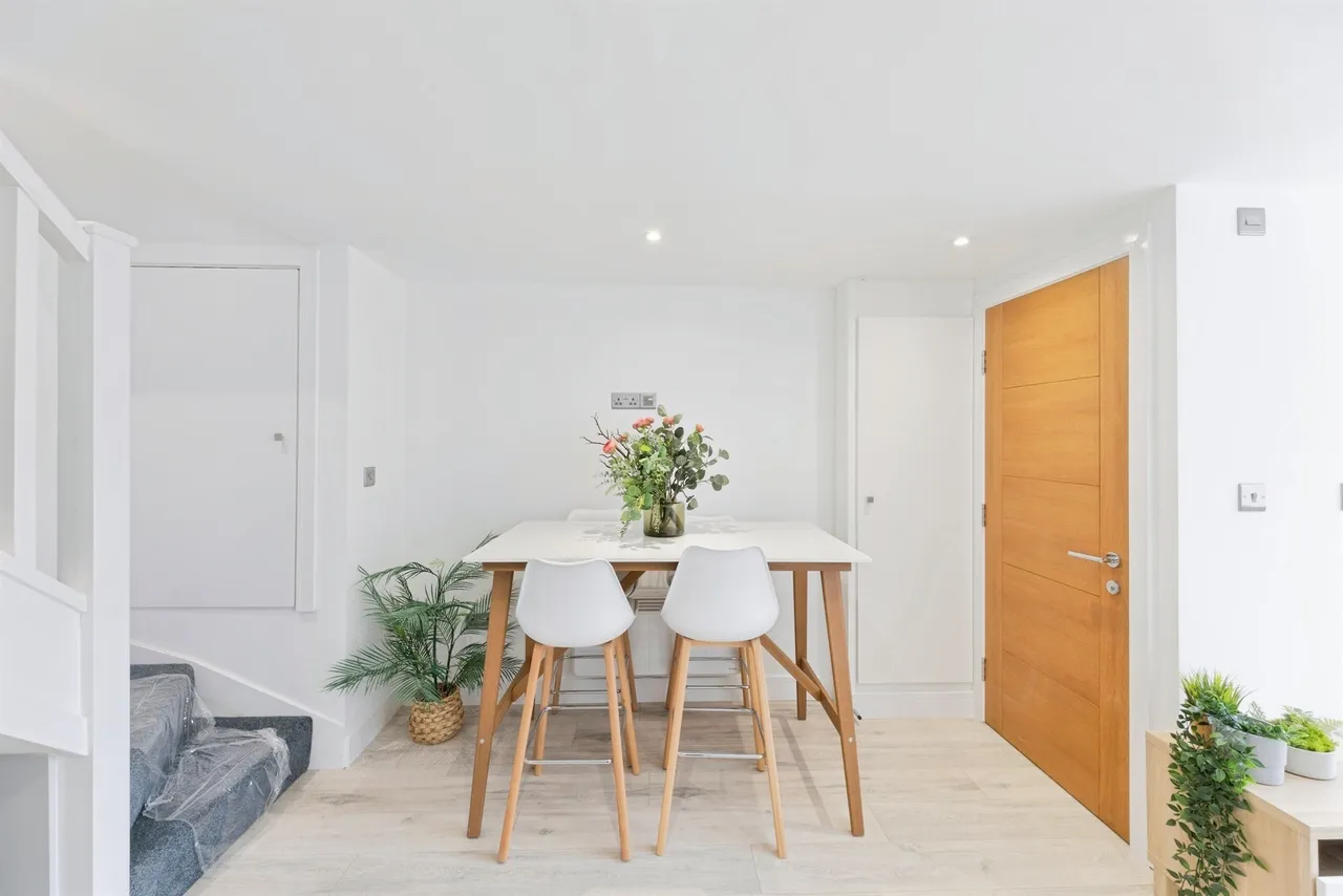 High Street, Woburn Sands, MK17, photo 5
