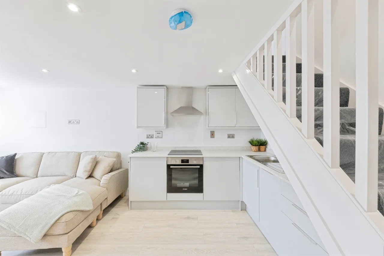 High Street, Woburn Sands, MK17, photo 7