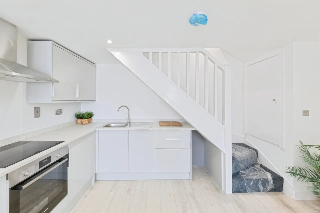 High Street, Woburn Sands, MK17, photo 6