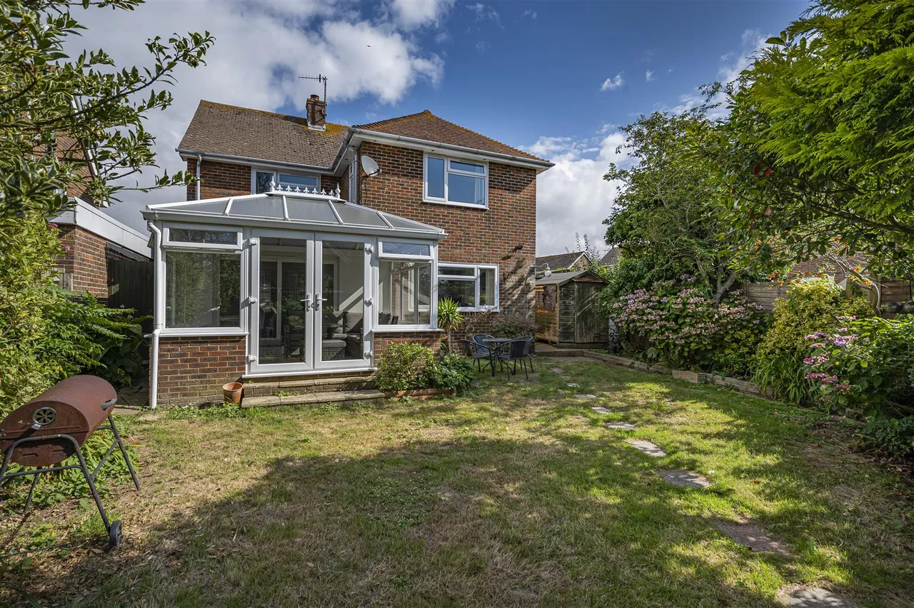 Cuckmere Road, Seaford, photo 33