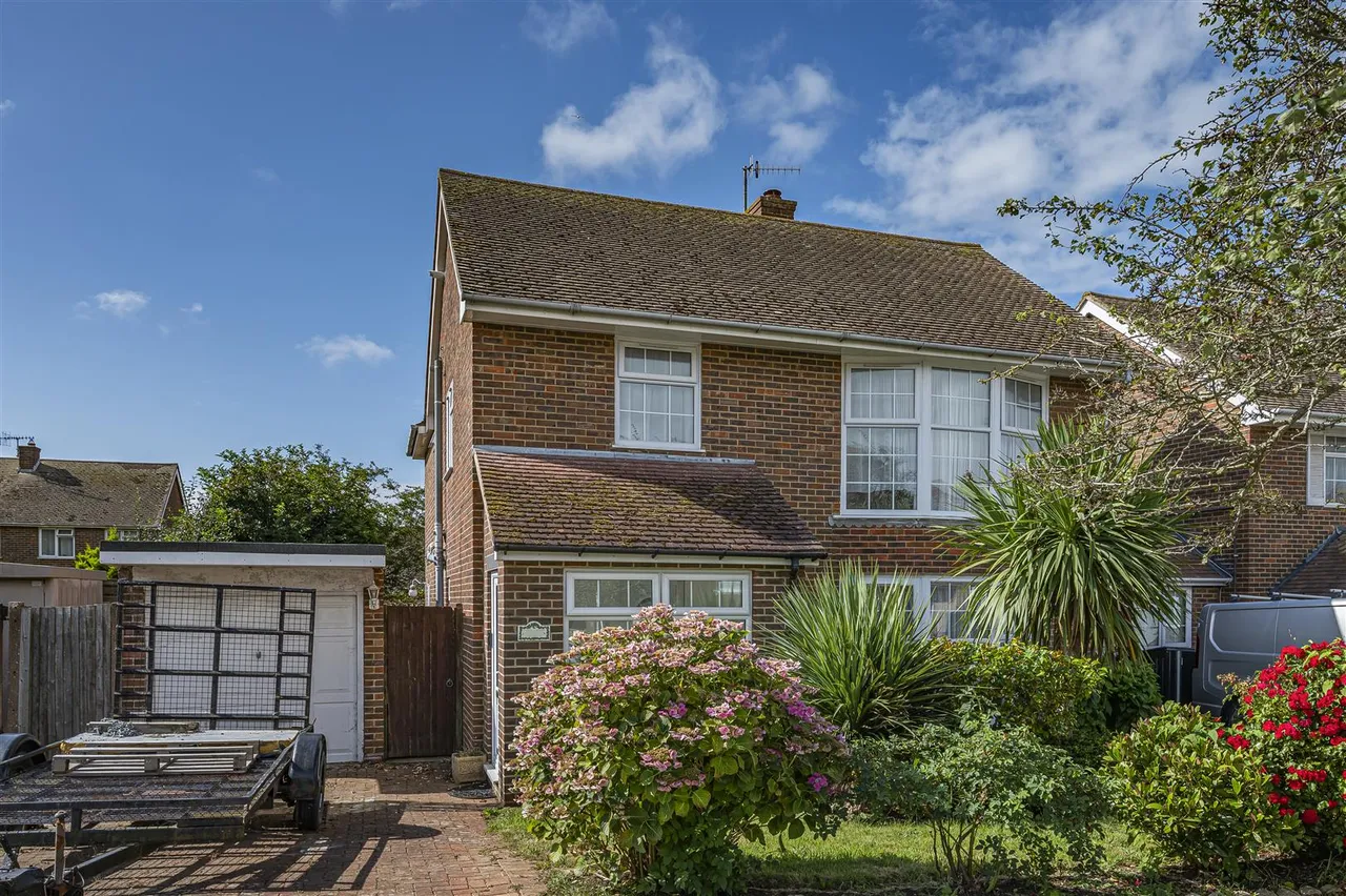 4 bed house for sale, Cuckmere Road, Seaford