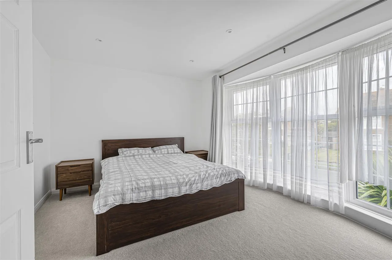 Cuckmere Road, Seaford, photo 24