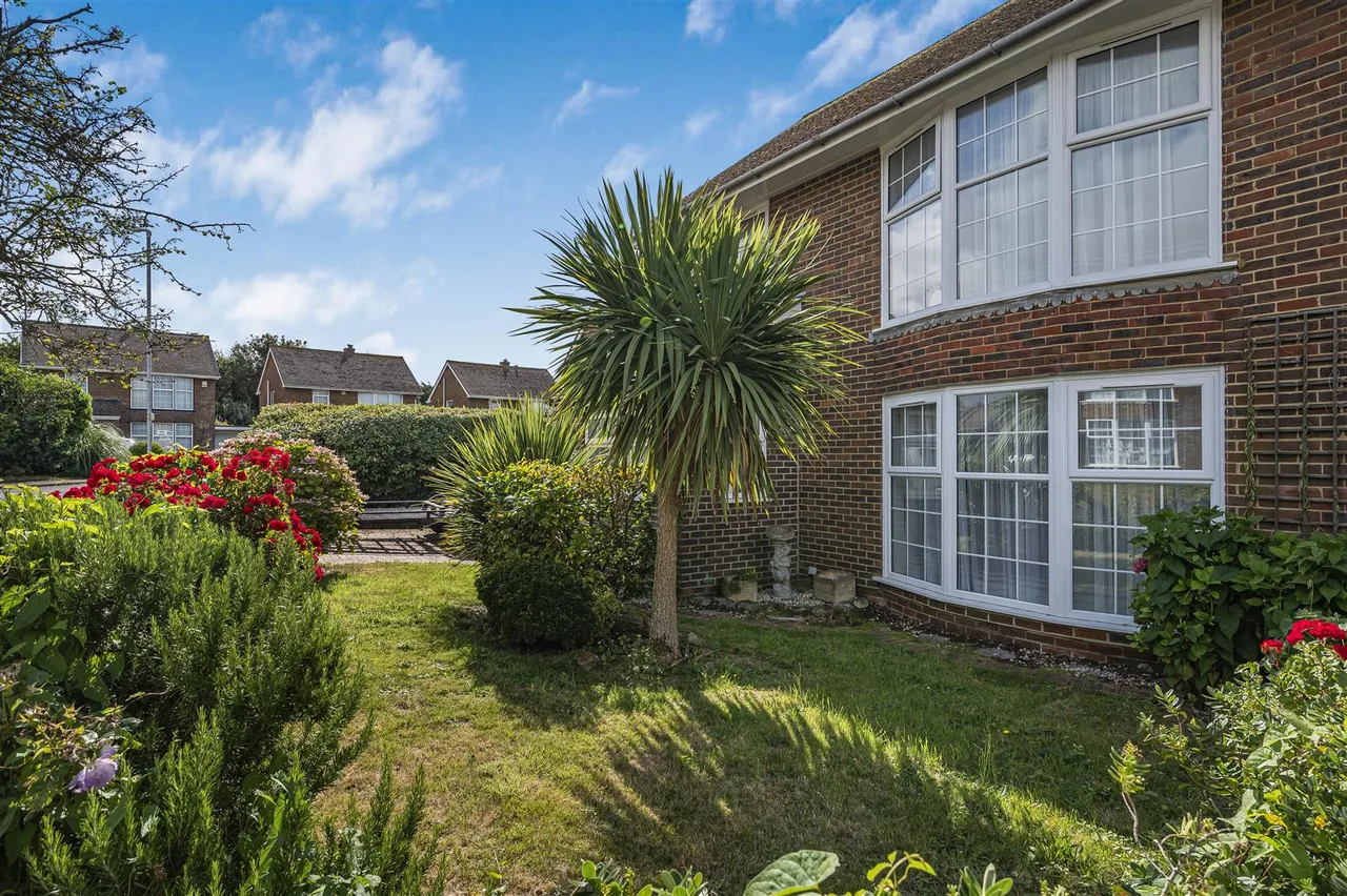 Cuckmere Road, Seaford, photo 35