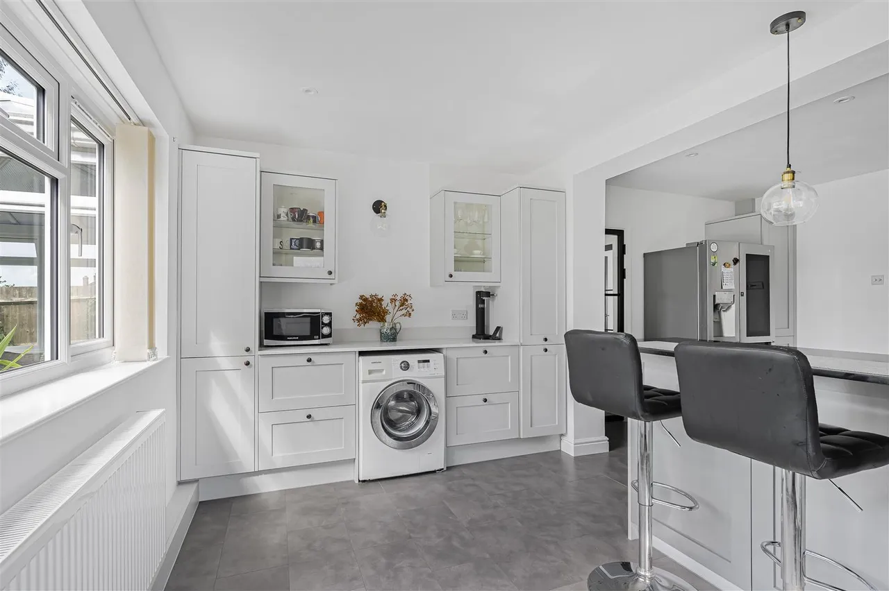 Cuckmere Road, Seaford, photo 15