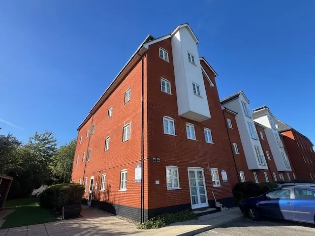 2 bed flat to rent — Old Maltings Approach, Melton, WOODBRIDGE