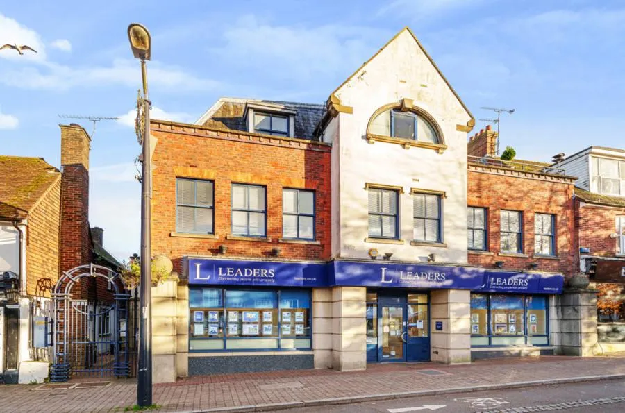 High Street, Crawley, RH10, photo 10