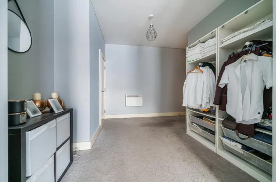 High Street, Crawley, RH10, photo 6