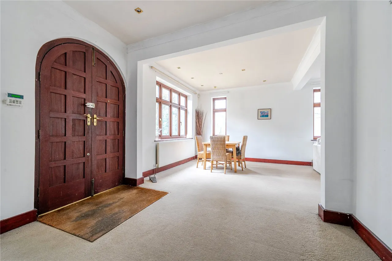Barnet Road, Arkley, Hertfordshire, EN5 3JD, photo 8