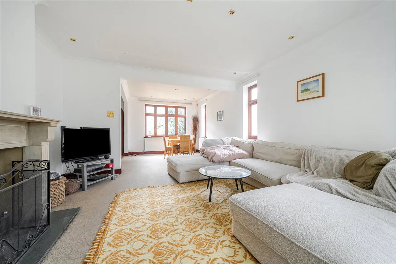 Barnet Road, Arkley, Hertfordshire, EN5 3JD, photo 2
