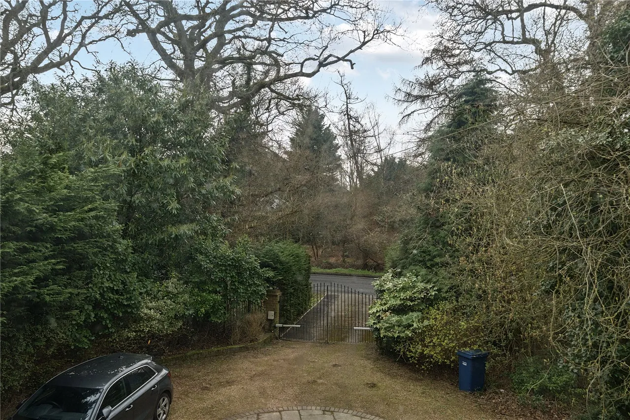 Barnet Road, Arkley, Hertfordshire, EN5 3JD, photo 7