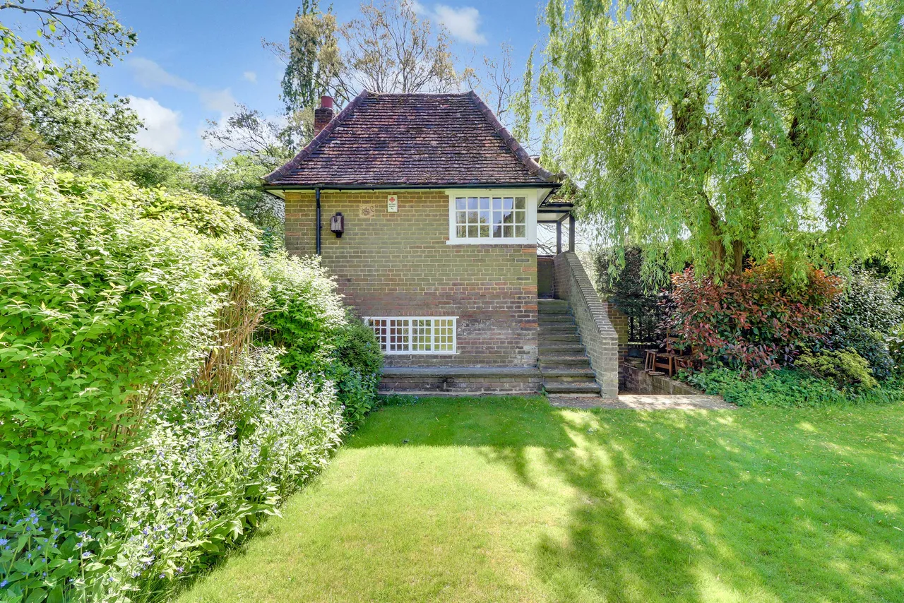 Hampstead Way, London, NW11, photo 12