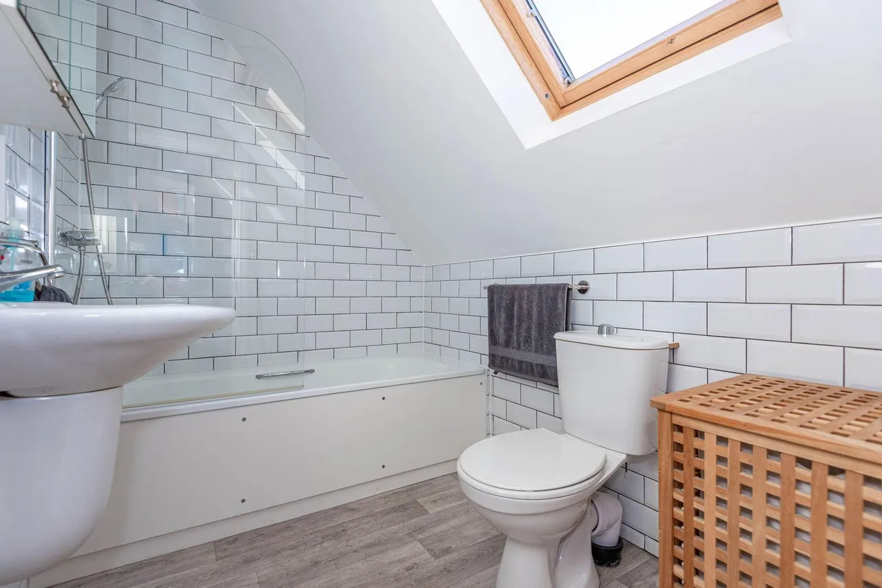 Amwell Lane, Stanstead Abbotts, SG12, photo 21