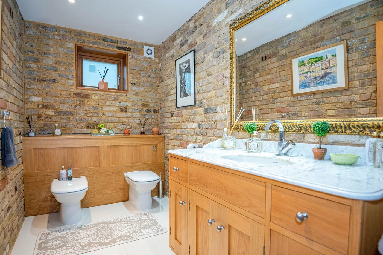 Amwell Lane, Stanstead Abbotts, SG12, photo 20