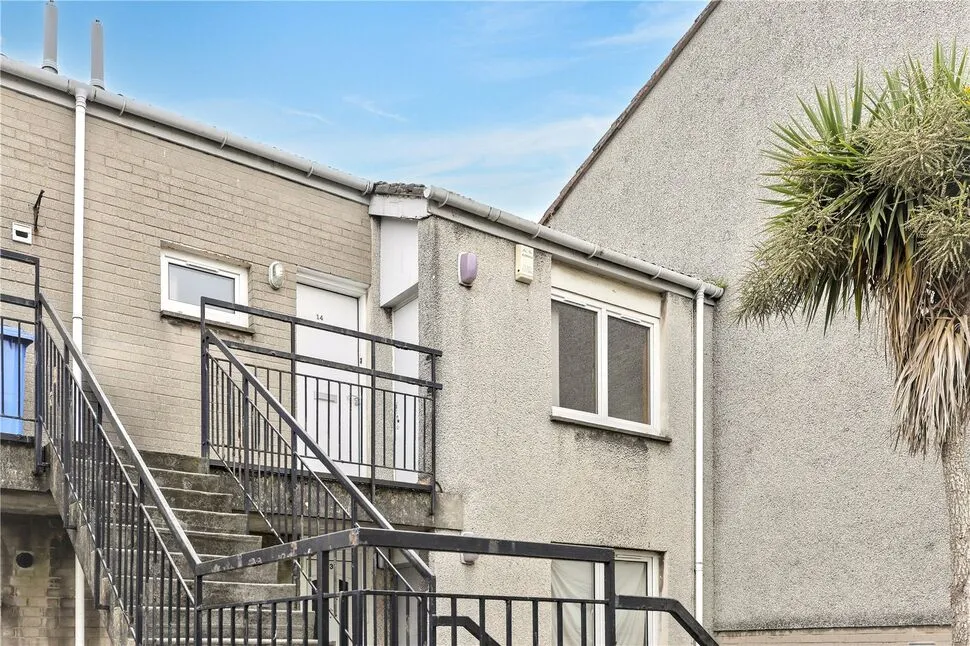 Back'oyards, Inverkeithing, KY11, photo 6