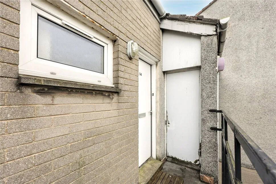 Back'oyards, Inverkeithing, KY11, photo 19