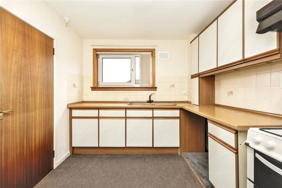 Back'oyards, Inverkeithing, KY11, photo 17