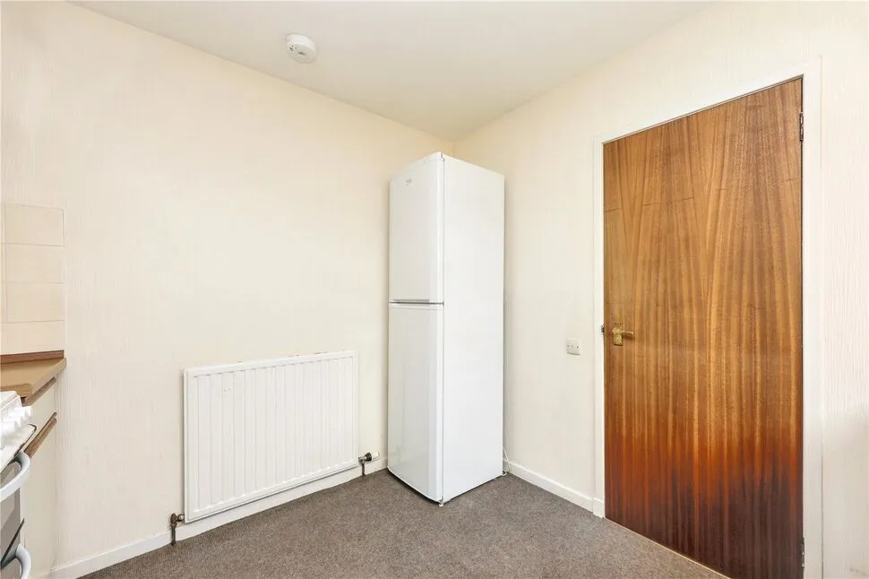 Back'oyards, Inverkeithing, KY11, photo 18