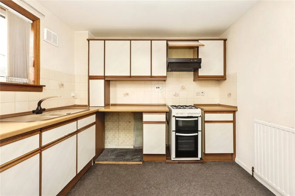 Back'oyards, Inverkeithing, KY11, photo 15